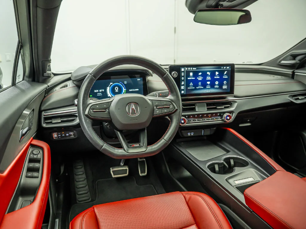 Used 2024 Snowfall Pearl Acura  image 32