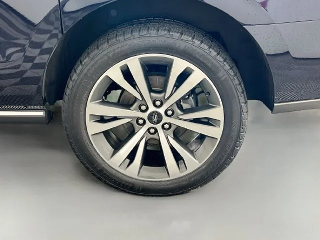 Used 2021 Blue Ford Limited image 39