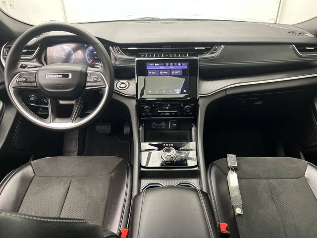 Used 2025 Silver Zynith Jeep Altitude X image 17