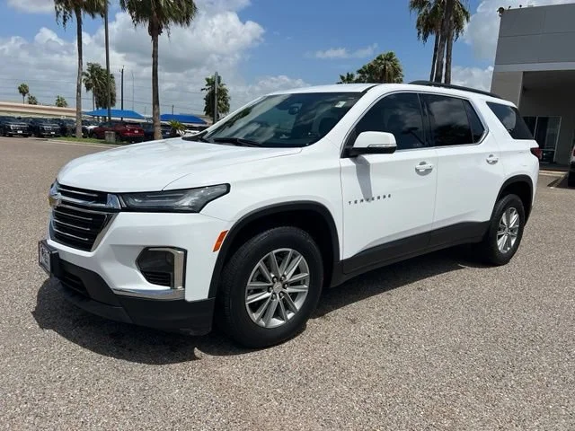 Used 2023 Summit White Chevrolet LT Cloth image 3