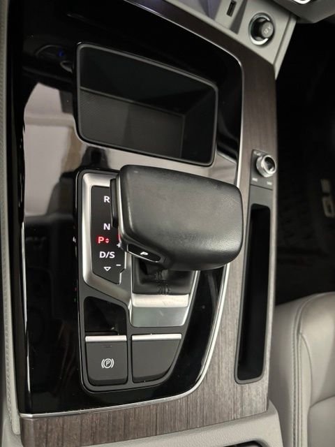 Used 2022 White Audi 45 S line Premium image 26