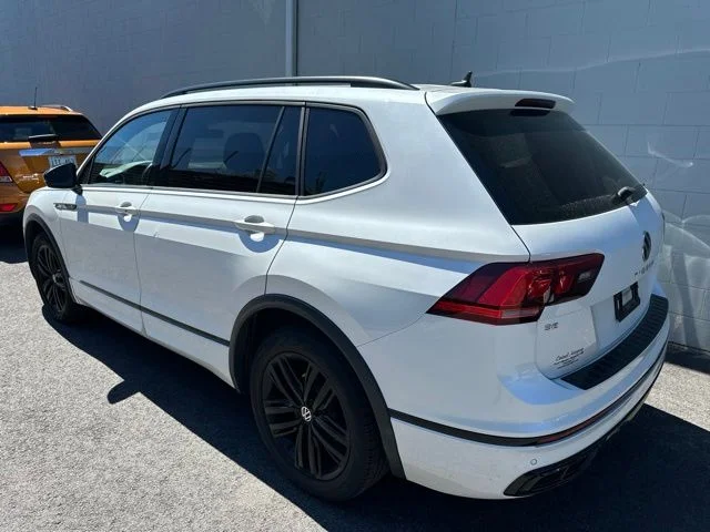 Used 2022 White Volkswagen 2.0T SE R-Line Black image 4