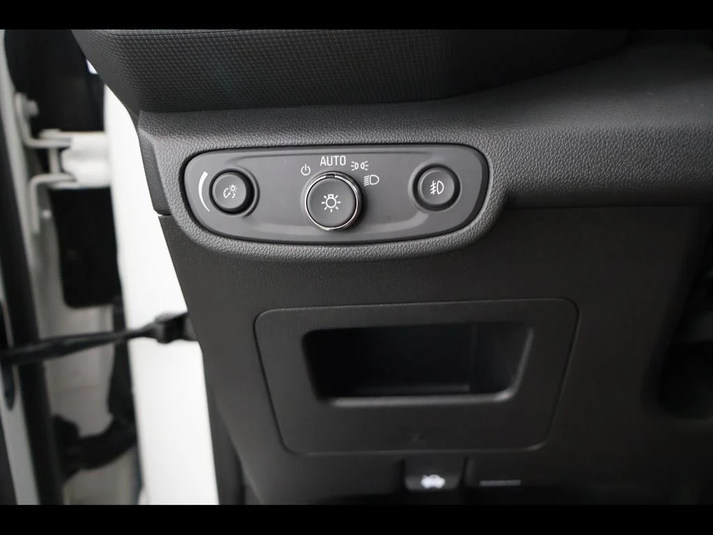 Used 2023 White Chevrolet LT image 25