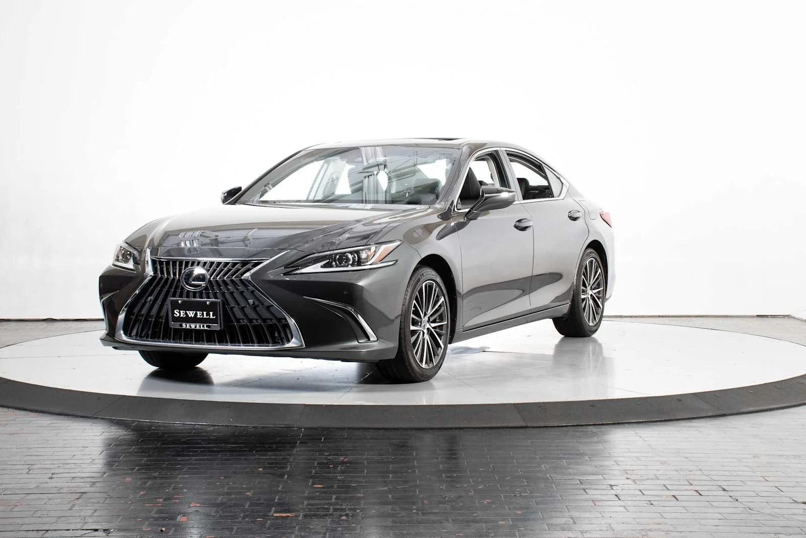 2023 Lexus ES 350 350's photo