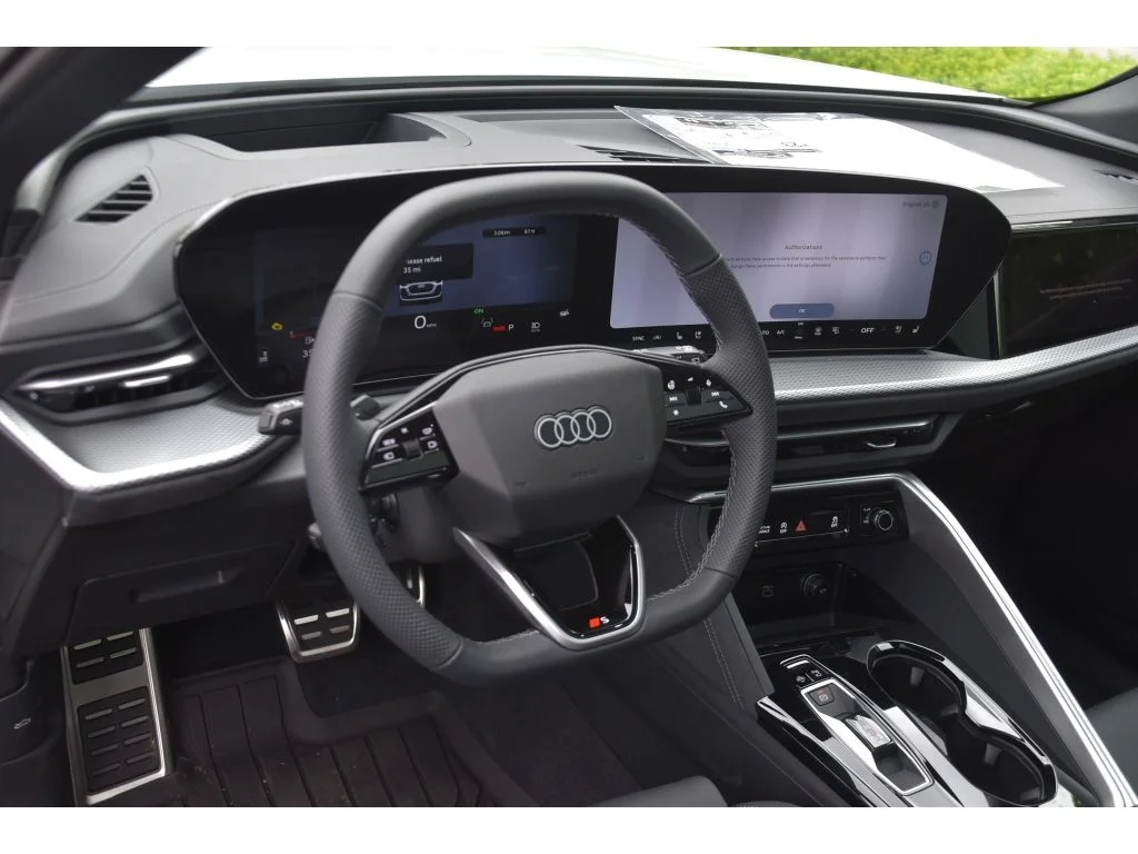 New 2026 Glacier White Metallic Audi Premium Plus image 11