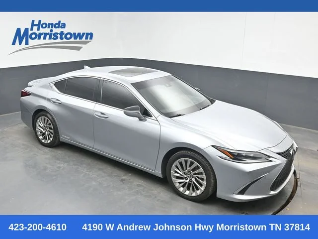 2022 Lexus ES 300h 300h Ultra Luxury's photo