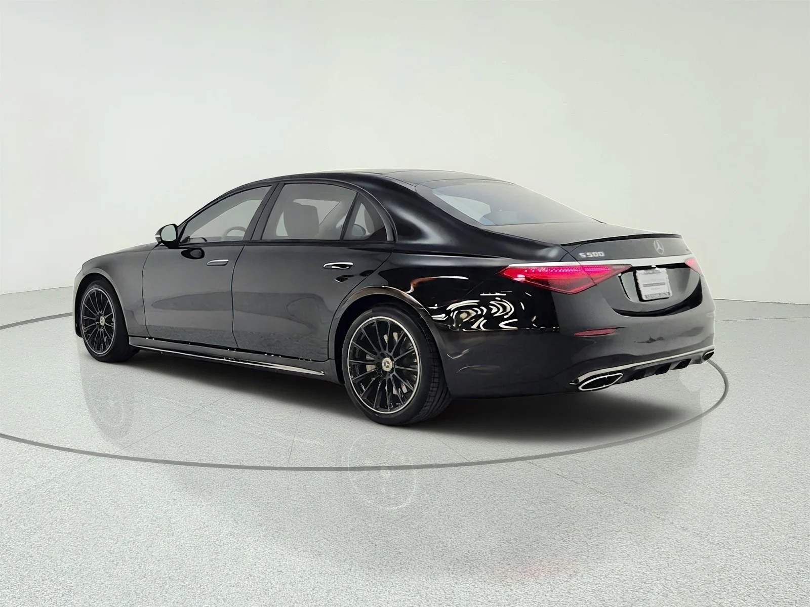 Used 2023 Black Mercedes-Benz S 500 4MATIC® Sedan image 7
