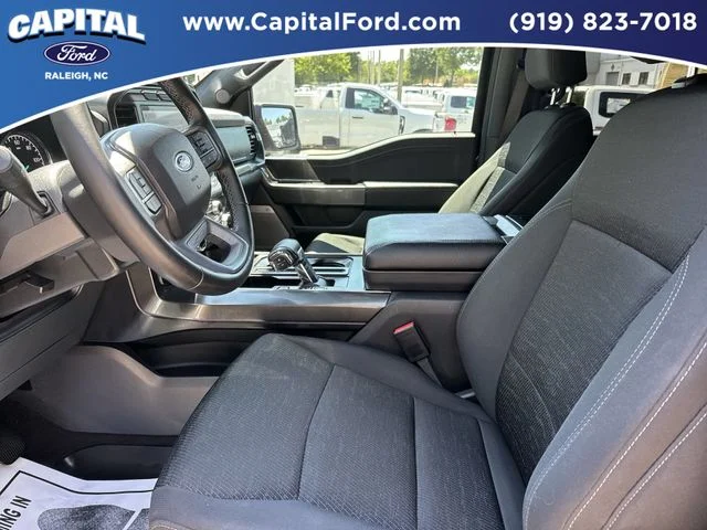 Used 2023 Black Ford XLT image 19