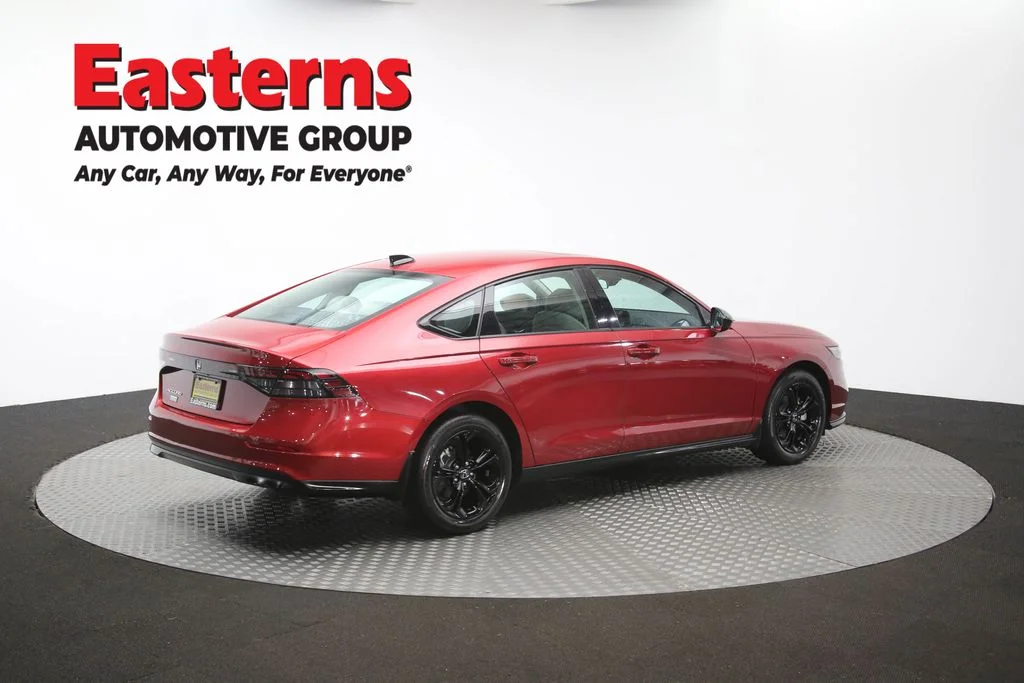 Used 2025 Red Honda SE image 42