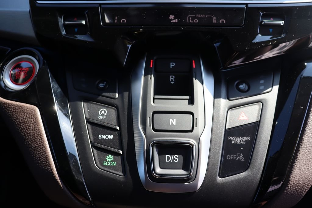 New 2026 Platinum White Pearl Honda Touring image 24