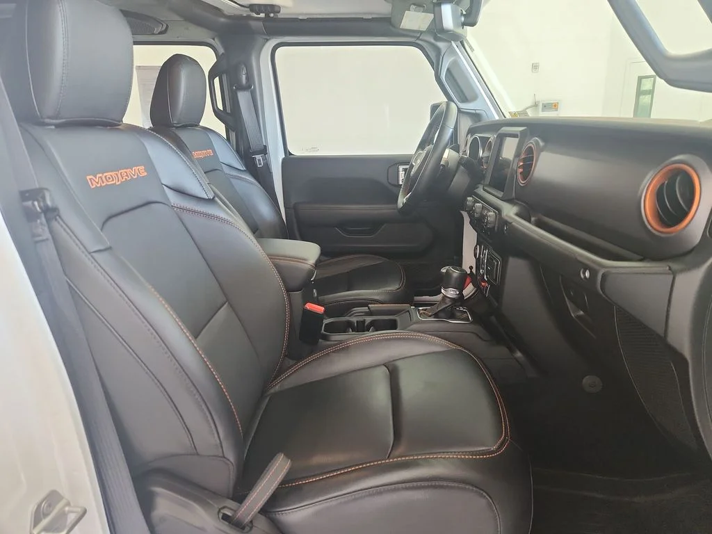 Used 2023 White Jeep Mojave image 35