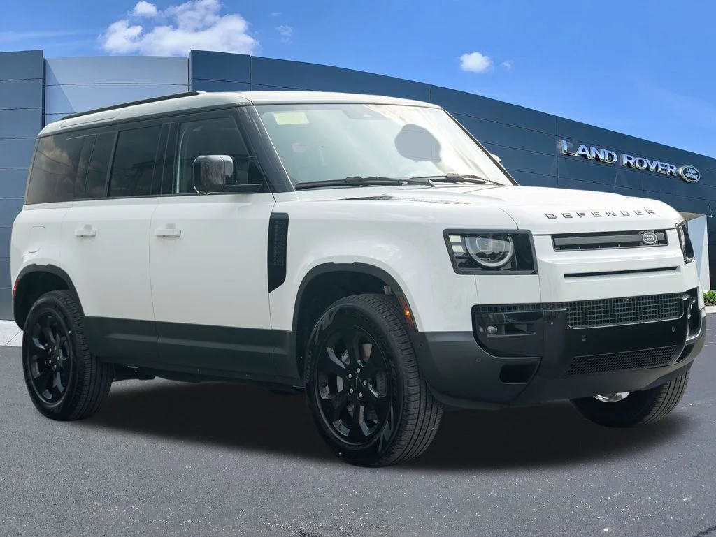 New 2026 White Land Rover S image 3