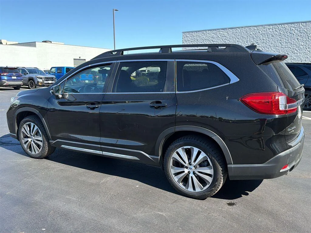 Used 2020 Crystal Black Silica Subaru Limited image 4