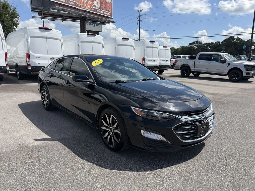 Used 2020 Black Chevrolet RS image 9