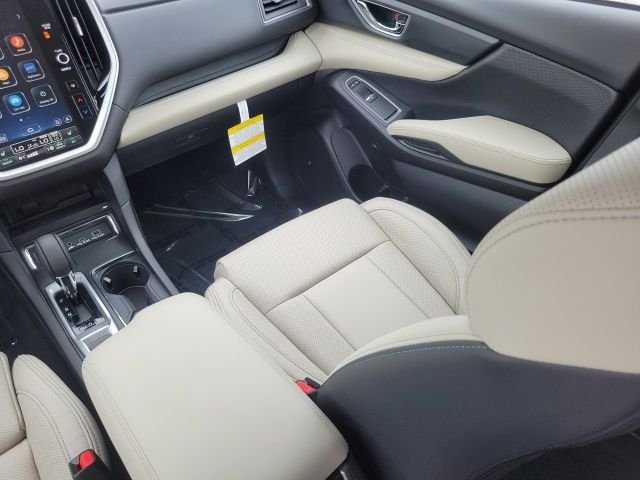 New 2026 CRYSTAL BLACK SILICA Subaru Limited 7-Passenger image 13