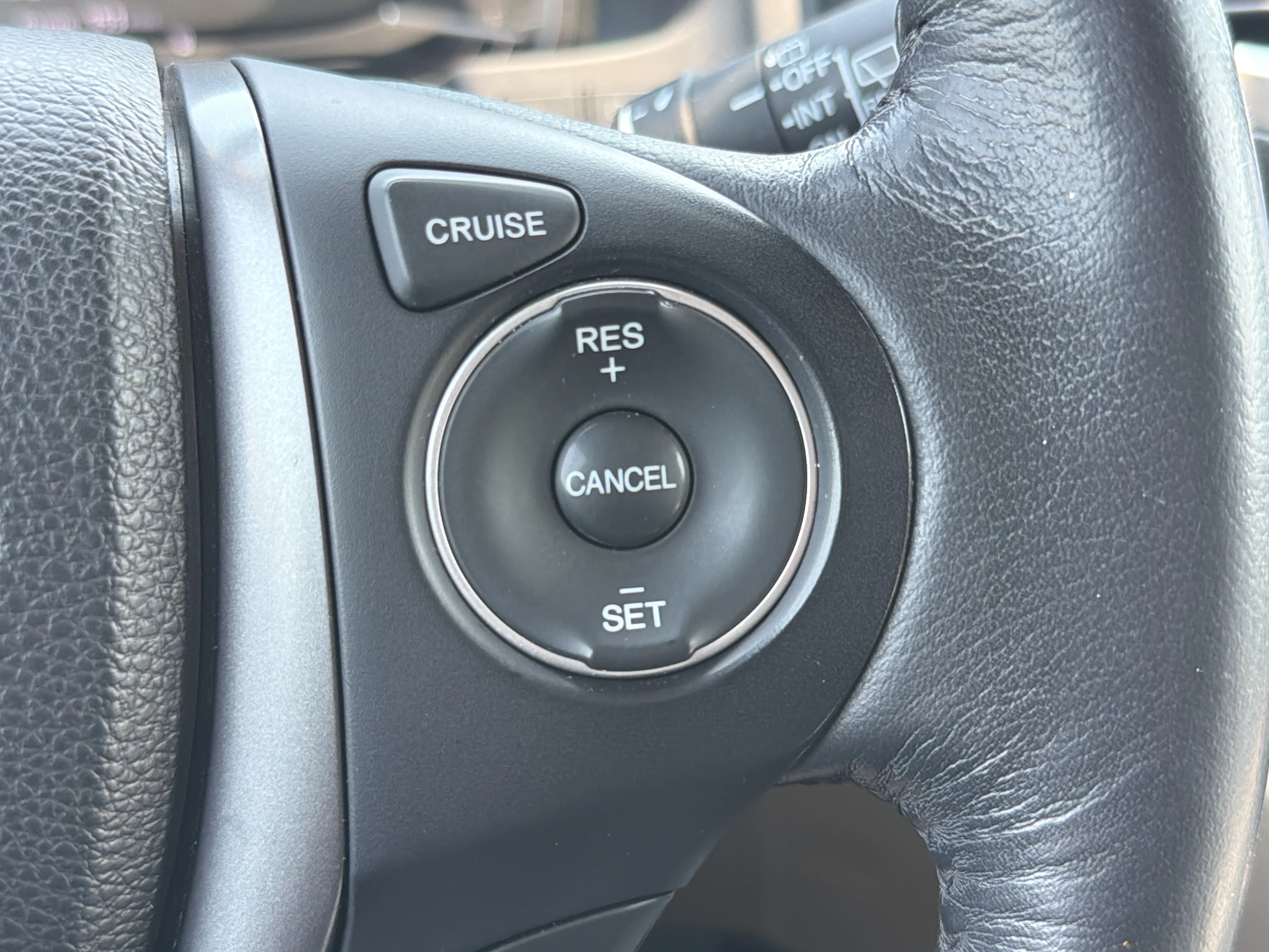 Used 2016 White Honda EX-L image 29