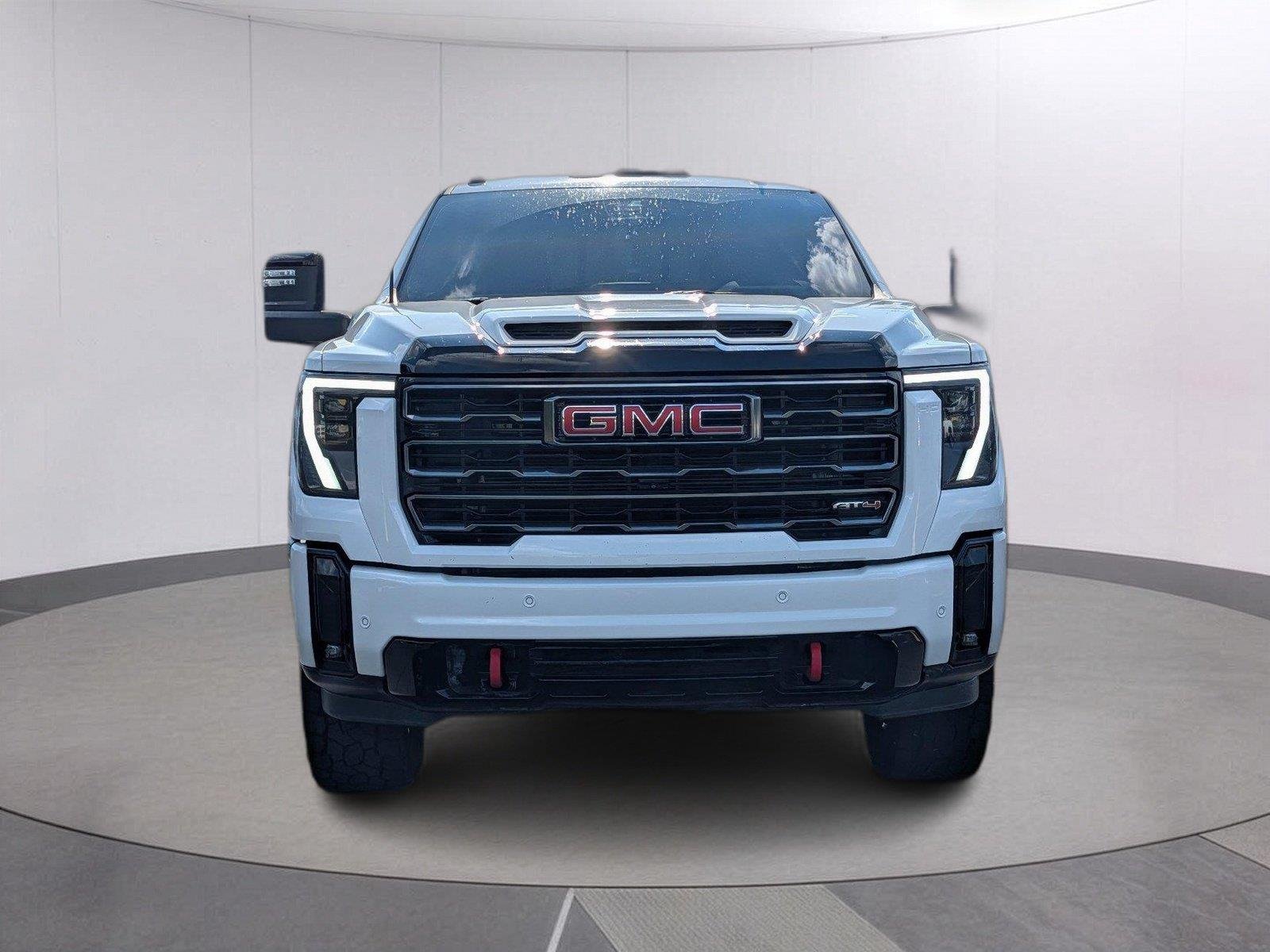 Used 2025 Summit White GMC AT4 image 9