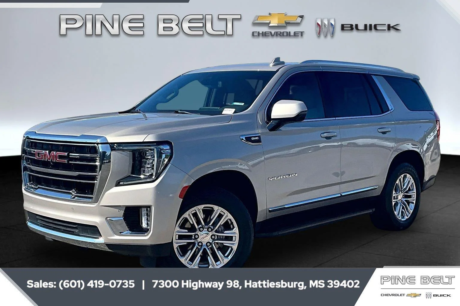 Used 2022 Pearl Beige Metallic GMC SLT image 10