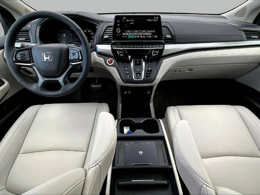 New 2027 Platinum White Pearl Honda EX-L image 9