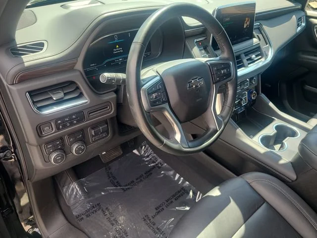 Used 2023 Black Chevrolet Z71 image 20