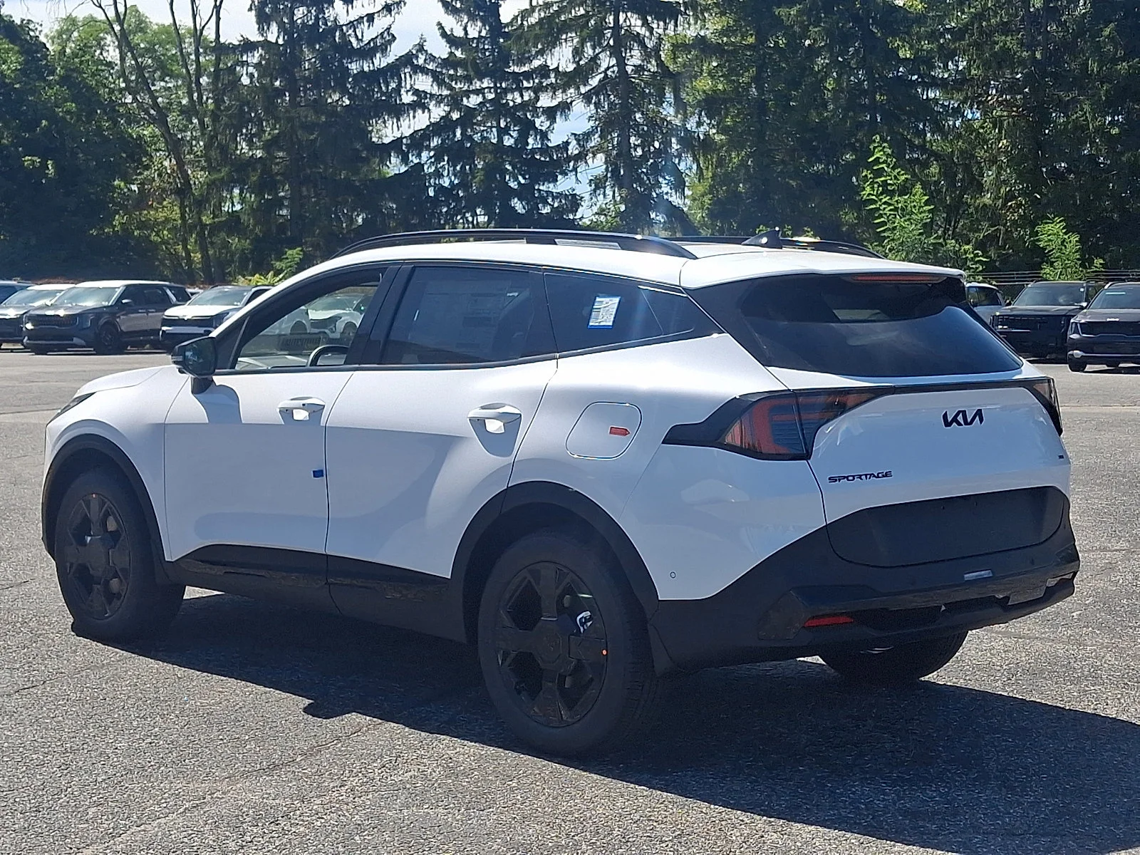 New 2027 White Kia X-Line image 5