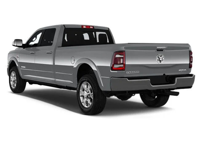 Used 2017 Silver Ram Laramie image 2