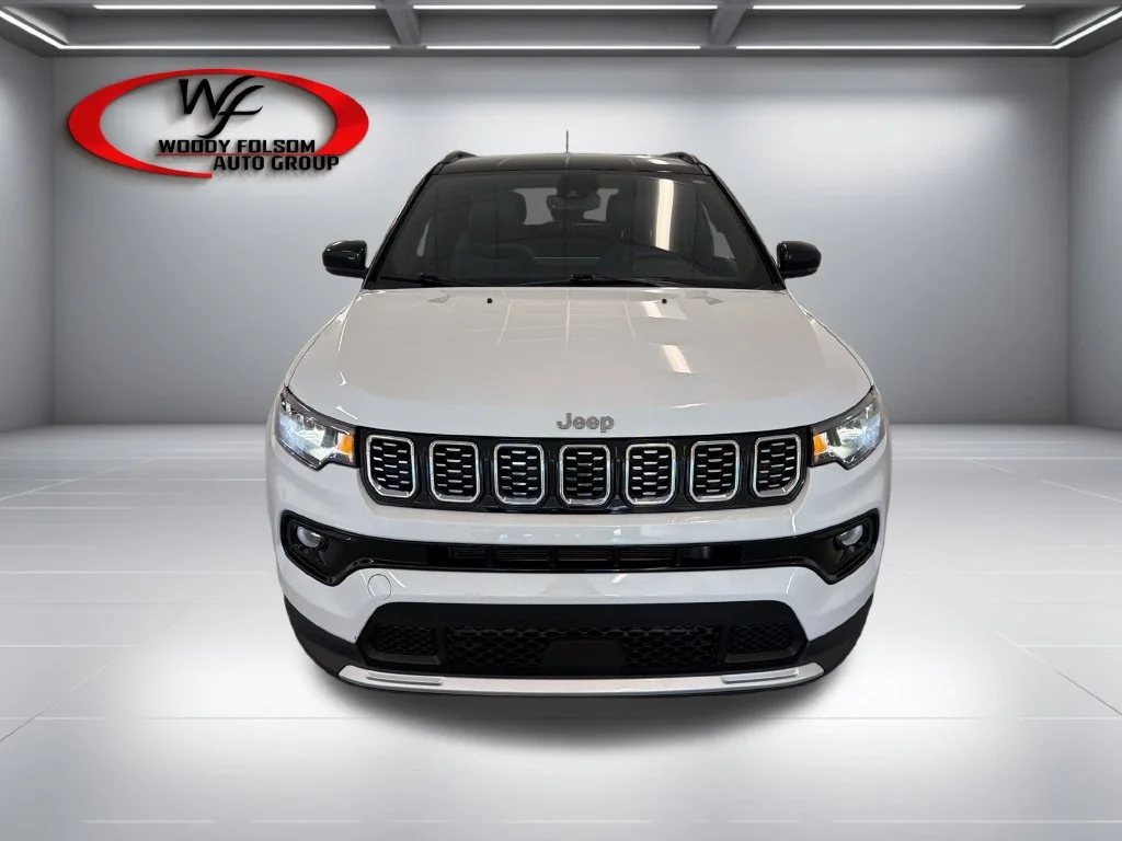 Used 2025 White Jeep Limited image 2