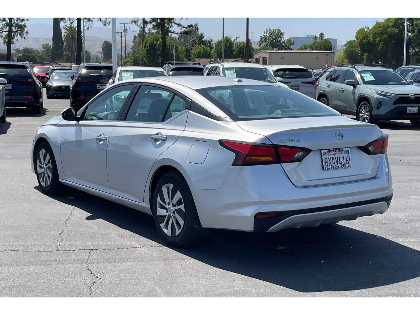 Used 2020 Brilliant Silver Metallic Nissan 2.5 S image 4
