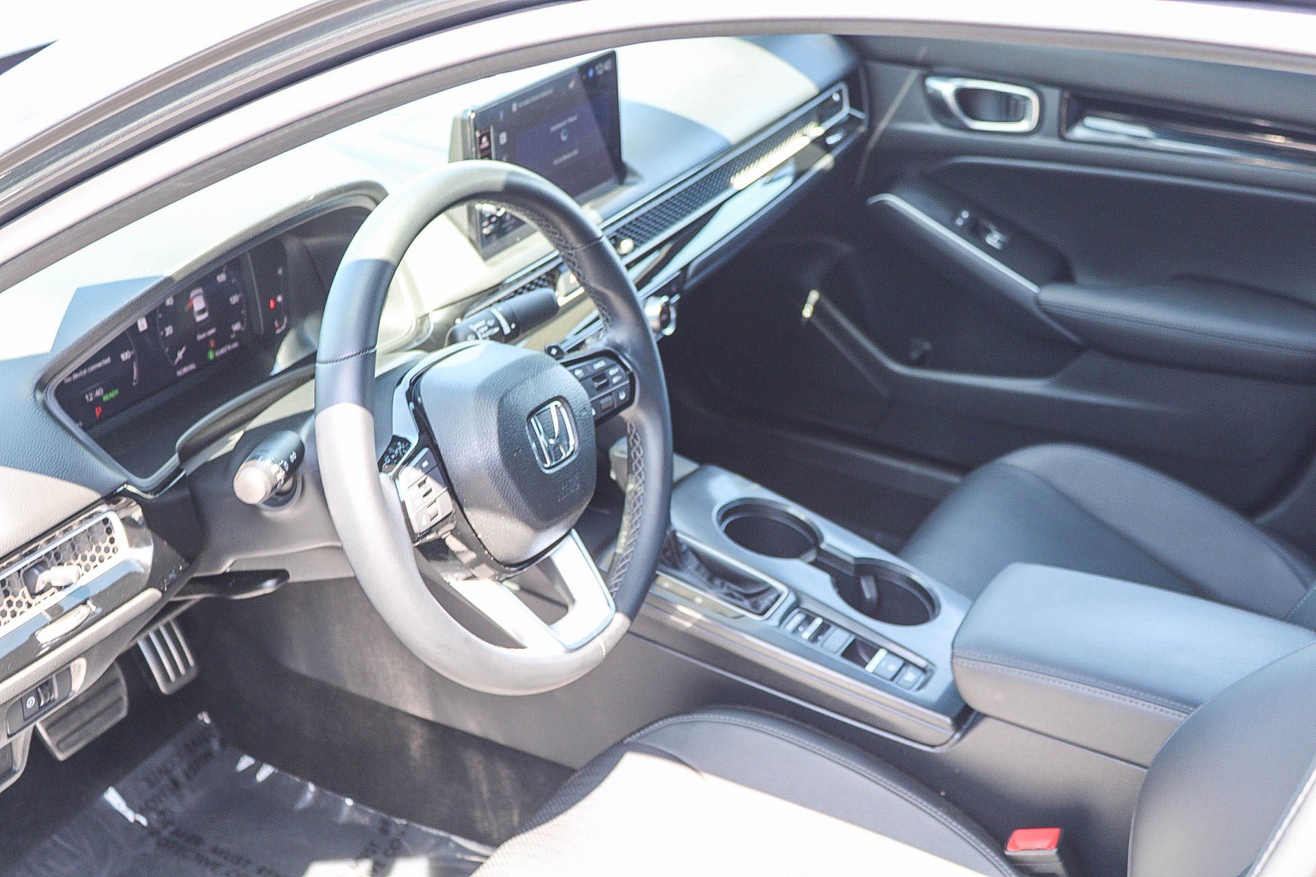 2025 Honda Civic Sport Touring - Photo 44
