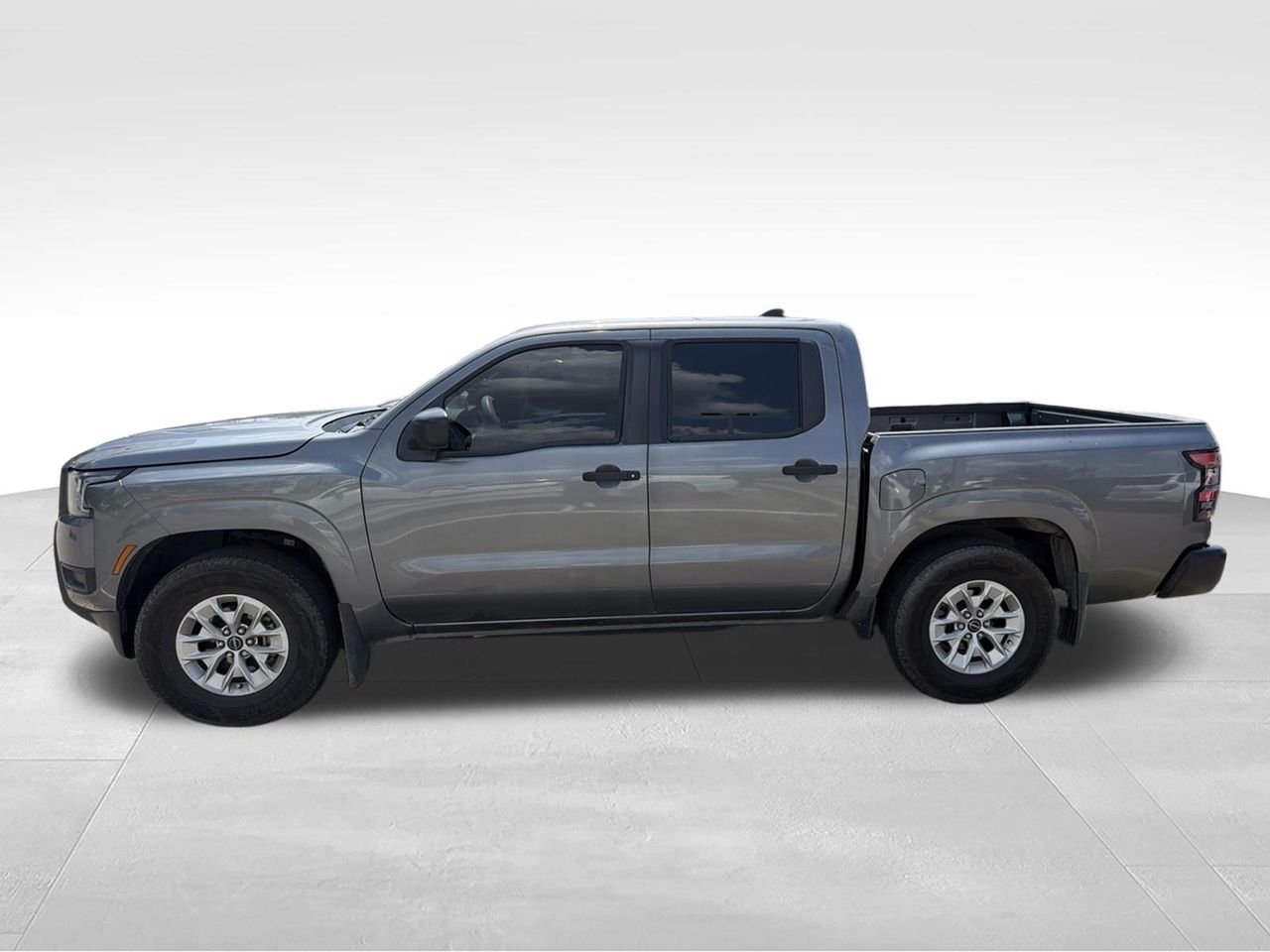 Used 2026 Gray Nissan S image 6