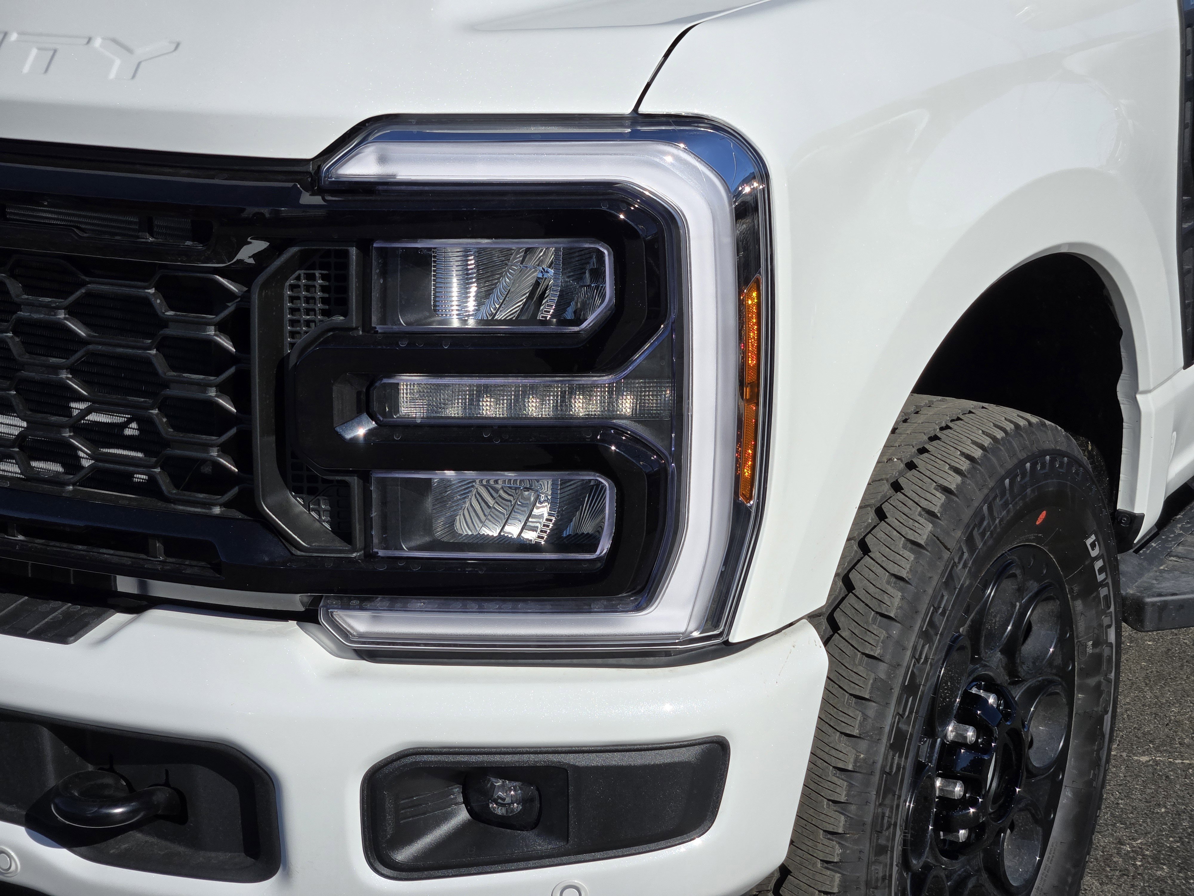 New 2026 Star White Ford F-250 Lariat image 5