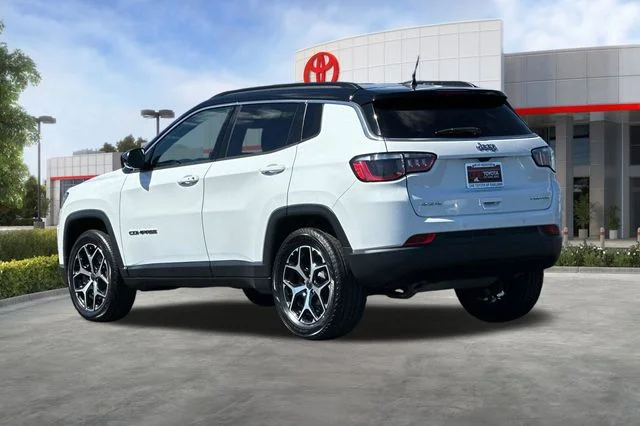 Used 2025 White Jeep Limited image 6