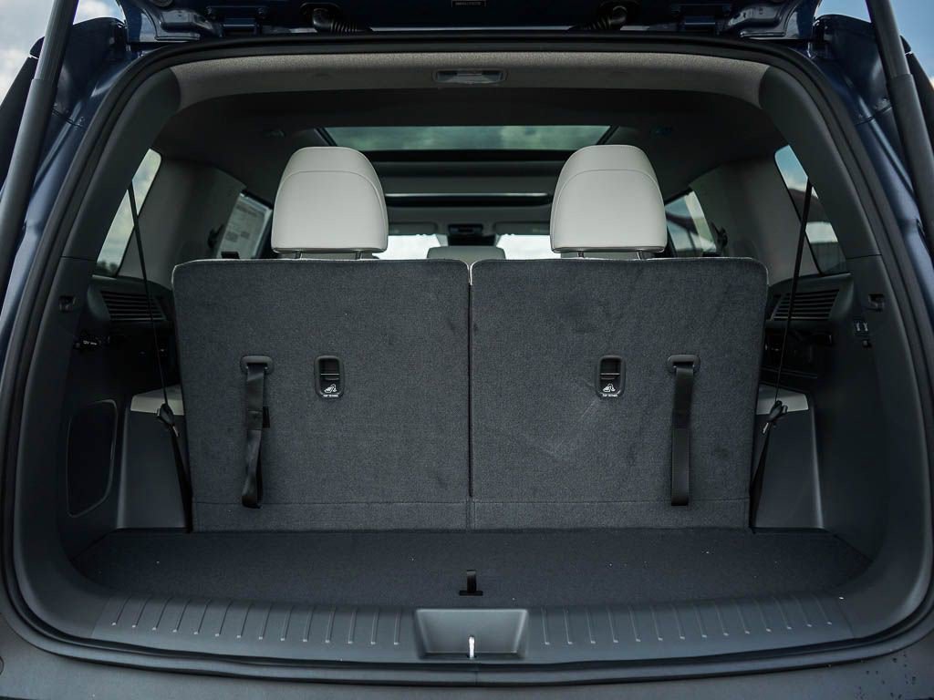 New 2026 Atlantis Blue Hyundai Limited 7P AWD image 8