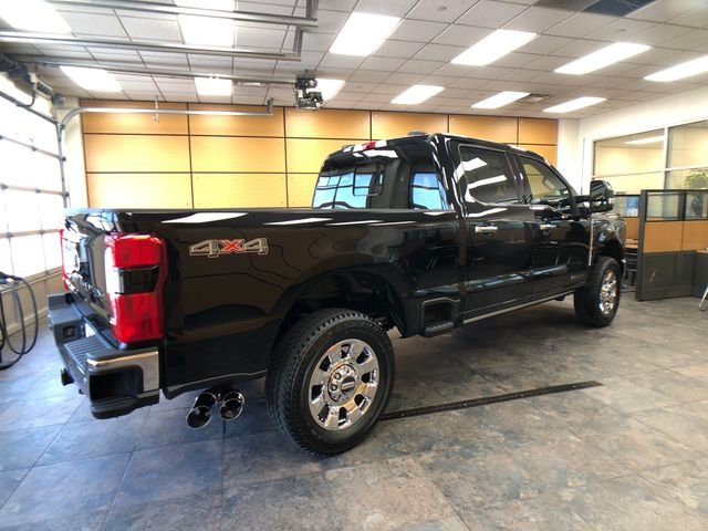 New 2026 Agate Black Metallic Ford F-250® Lariat® image 7