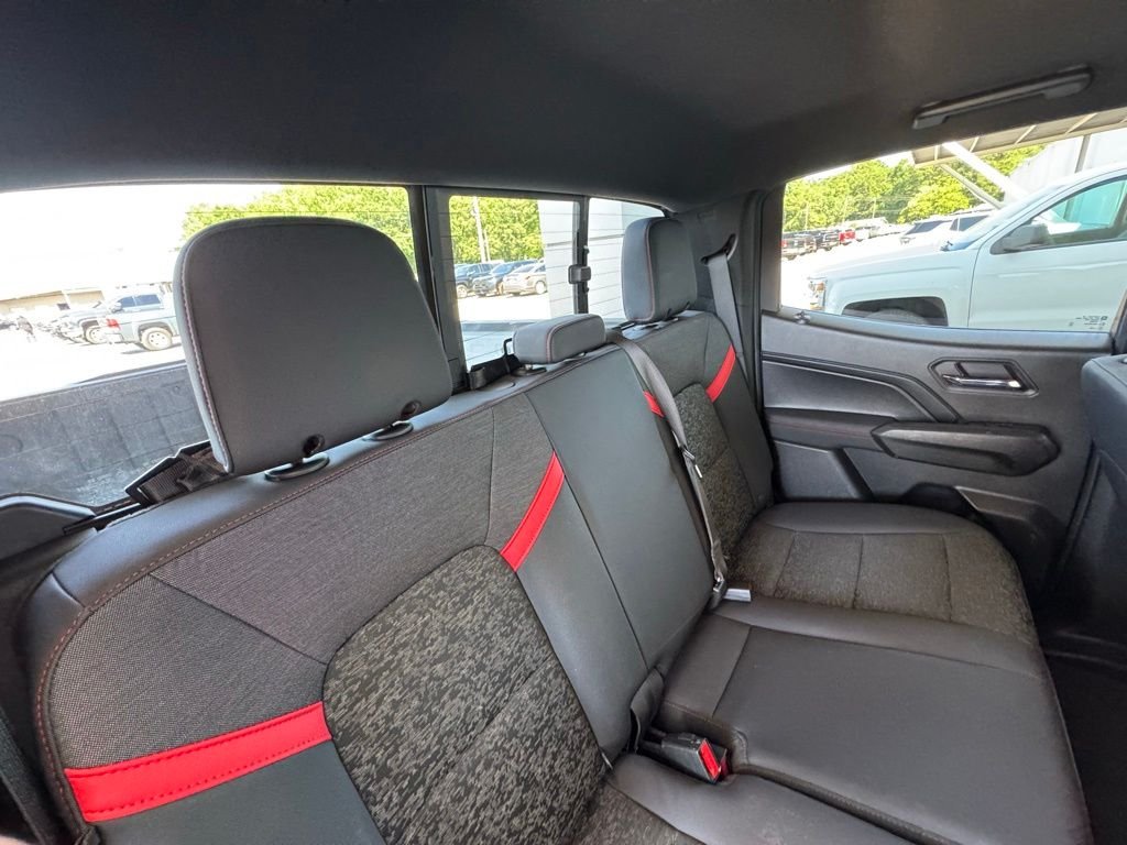 Used 2023 White Chevrolet Z71 image 25