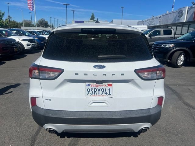 Used 2022 White Ford SE image 11