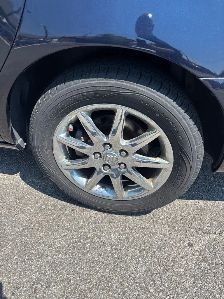 Used 2007 Ming Blue Metallic Buick CXL image 19