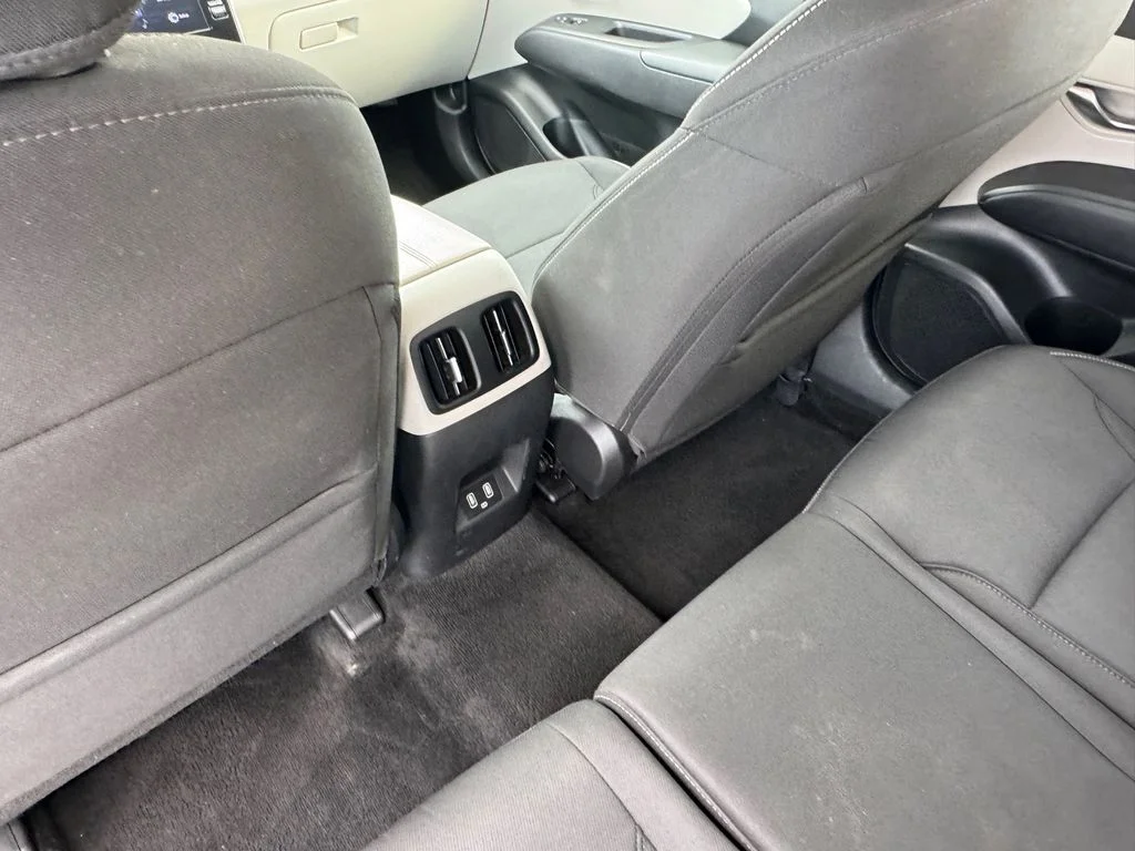 Used 2024 Gray Hyundai SEL image 12