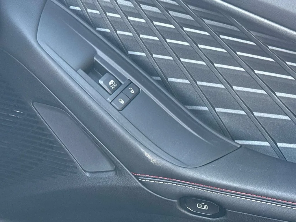 New 2026 Diamond Black Crystal Pearlcoat Dodge Scat Pack image 37
