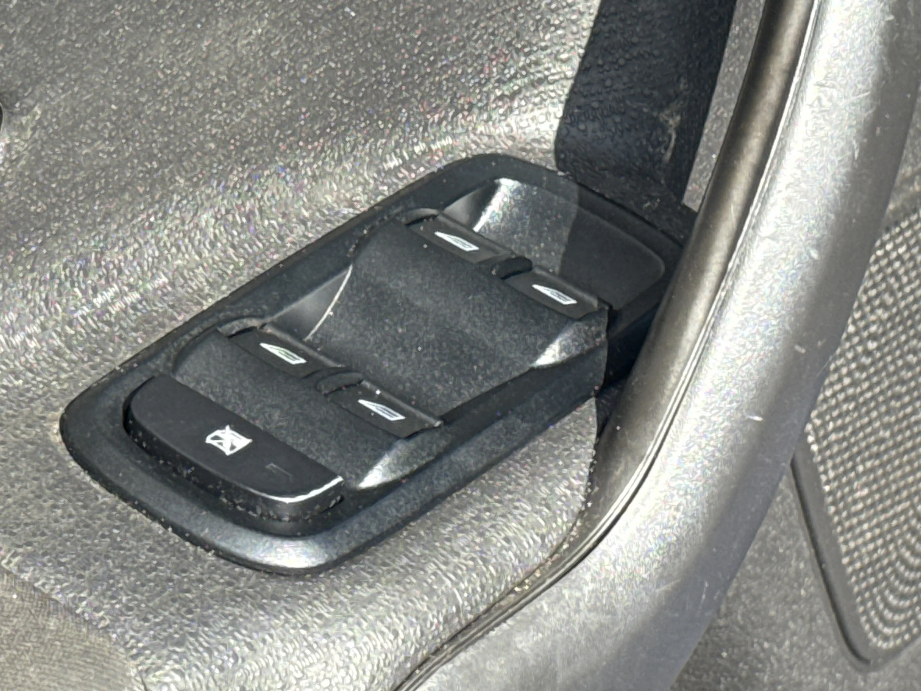 Used 2018 Lightning Blue Metallic Ford SE image 25