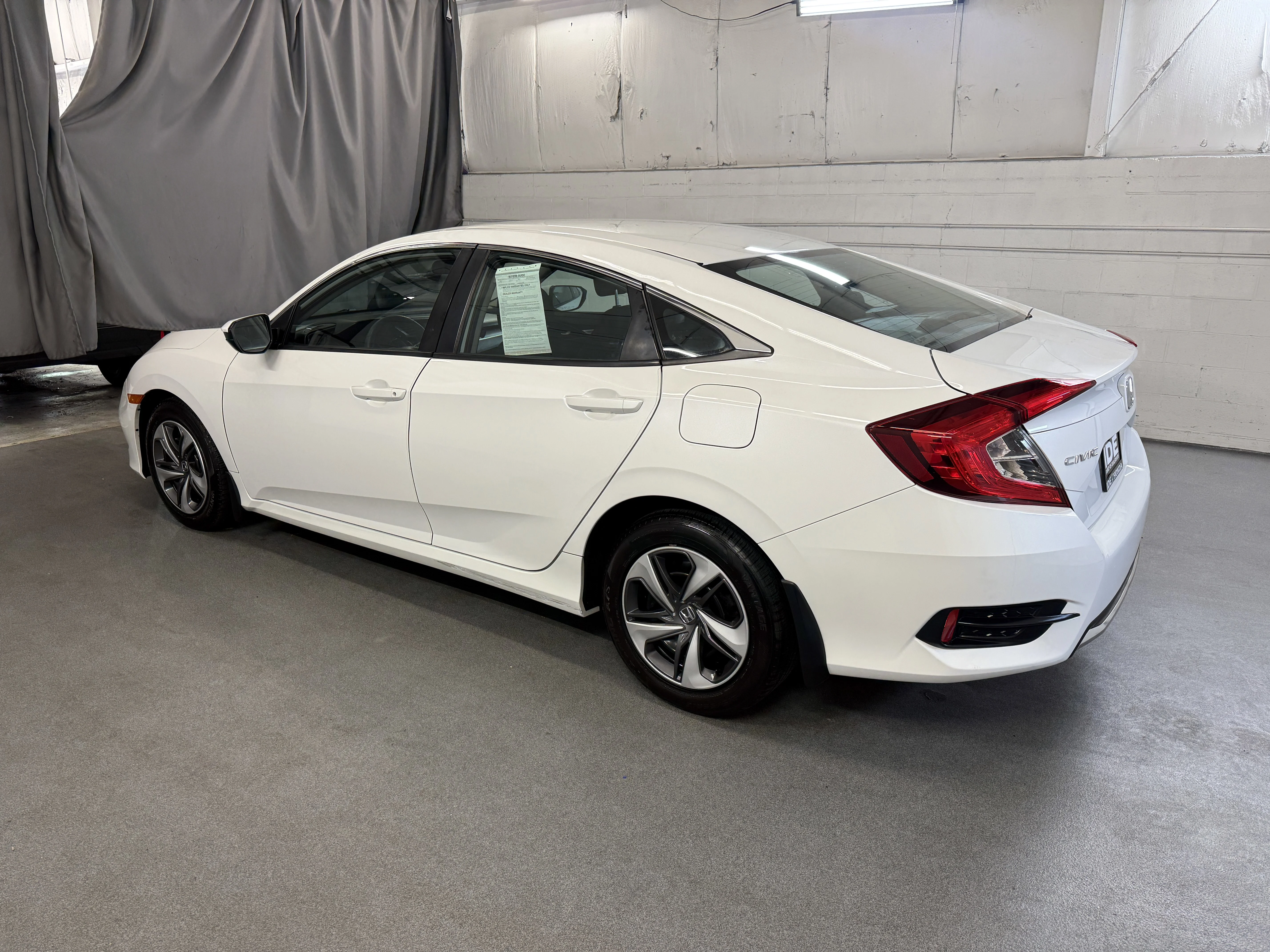 Certified Used 2019 Platinum White Pearl Honda LX image 6