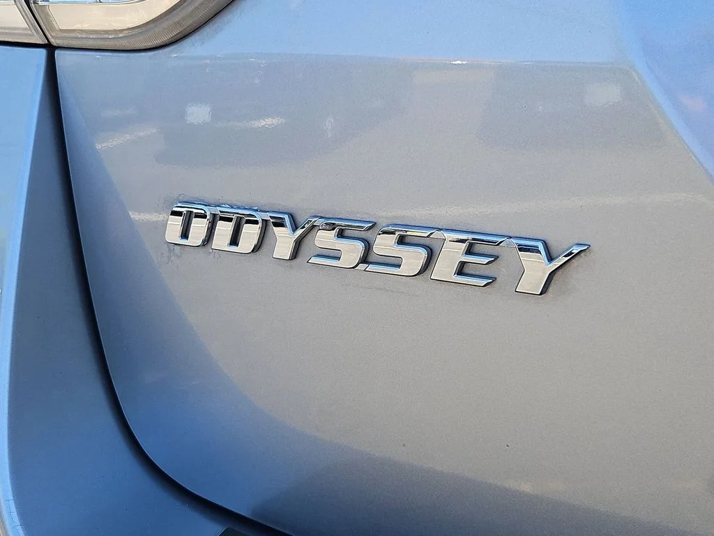 Used 2016 Lunar Silver Metallic Honda EX-L image 26