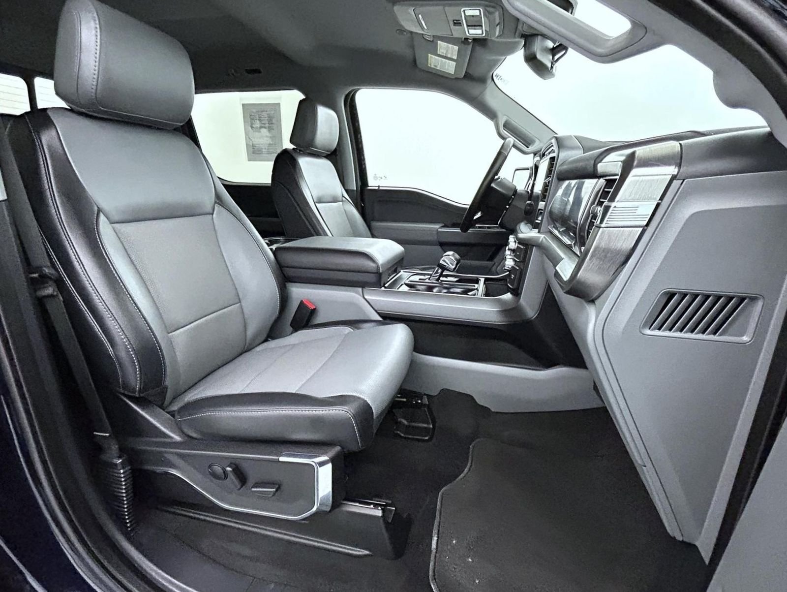 Used 2023 Blue Ford Lariat image 15
