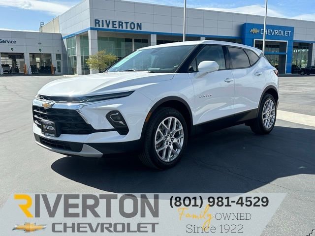 2023 Chevrolet Blazer 2.0T 2LT AWD's photo