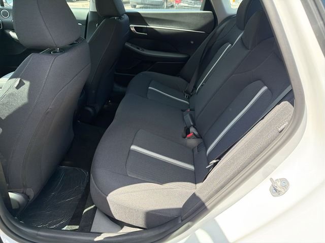 New 2026 White Hyundai SE image 51