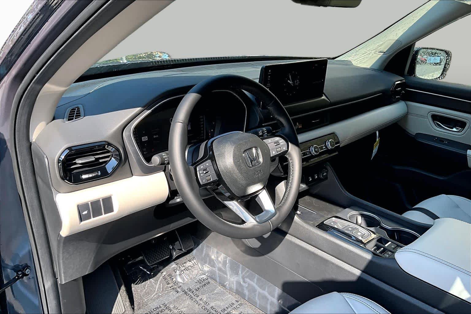 New 2026 Smoke Blue Pearl Honda Touring image 10
