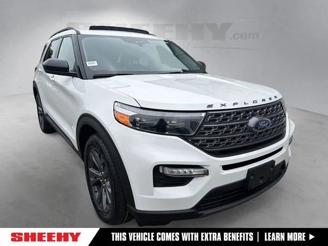 2023 Ford Explorer XLT 4WD's photo