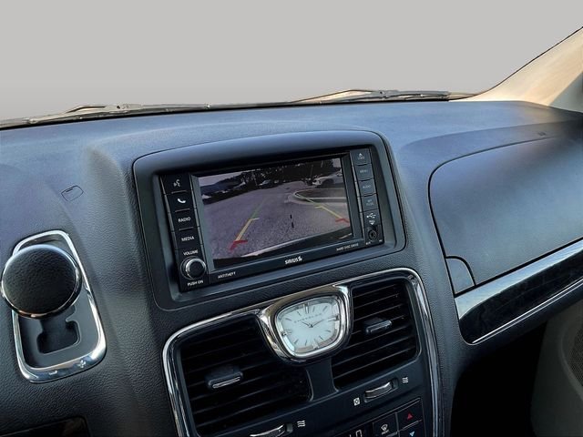 Used 2016 Gray Chrysler Touring image 16