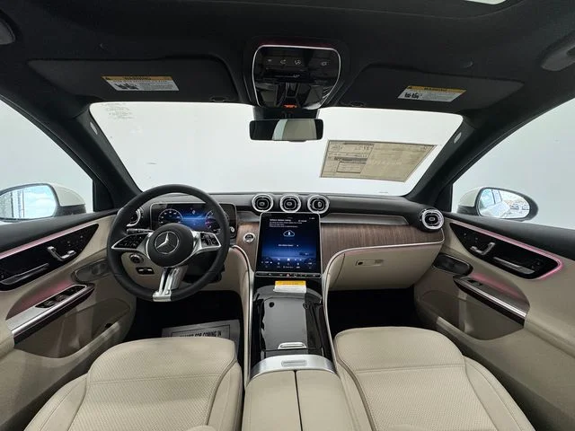 New 2027 White Mercedes-Benz GLC 300 image 21