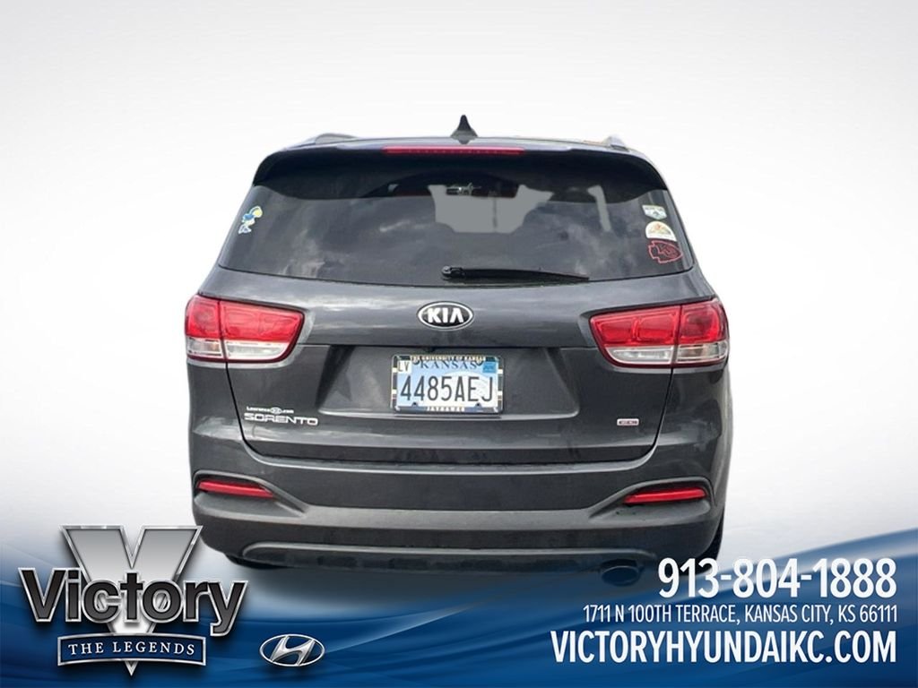 Used 2018 Gray Kia LX image 6